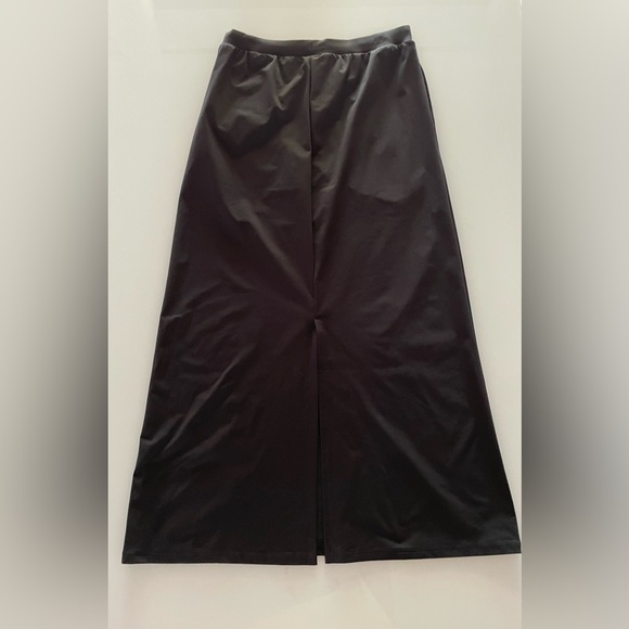 Uniqlo Women’s Medium - Airism Black Maxi Skirt - New without Tags - Picture 5 of 8